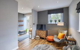 Host & Stay - 82 Galgate